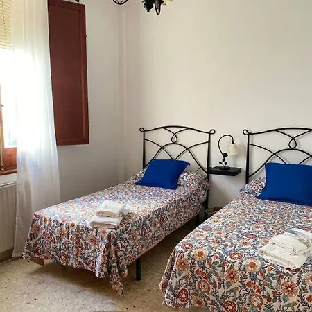 Holiday home Vivienda Rural - Senderos Mogon